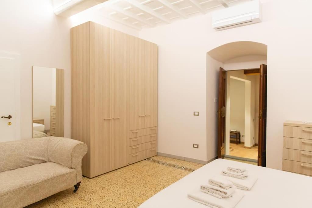 Cozy And Charmin 3Br Apartment Steps By Duomo Firenze Eksteriør billede