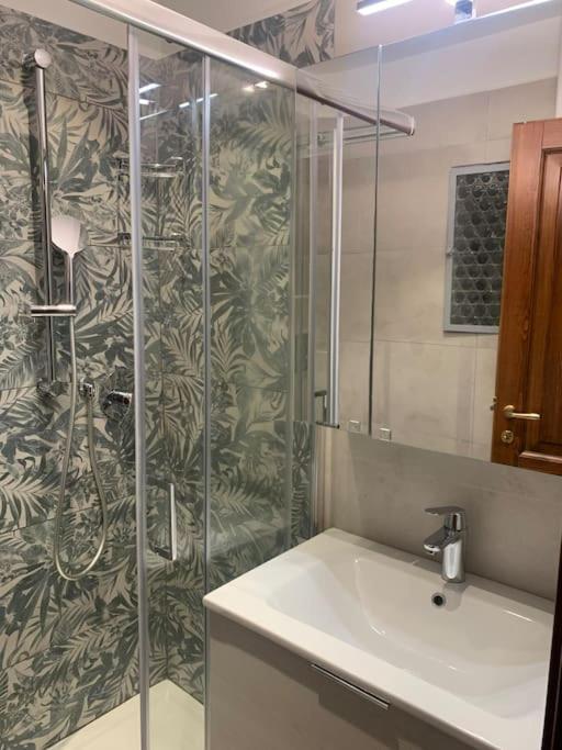 Cozy And Charmin 3Br Apartment Steps By Duomo Firenze Eksteriør billede