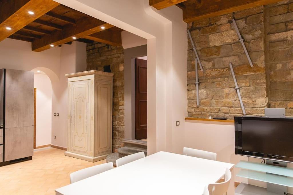 Cozy And Charmin 3Br Apartment Steps By Duomo Firenze Eksteriør billede